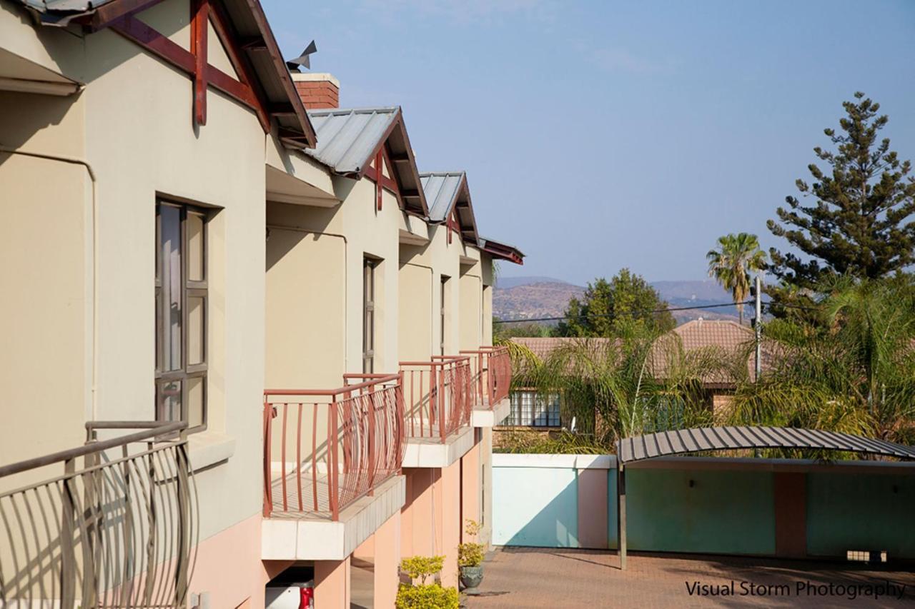 Palm Valley Inn And Day Spa Hartbeespoort Exteriör bild