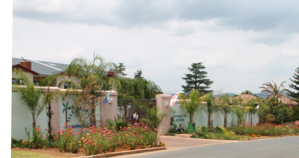 Palm Valley Inn And Day Spa Hartbeespoort Exteriör bild