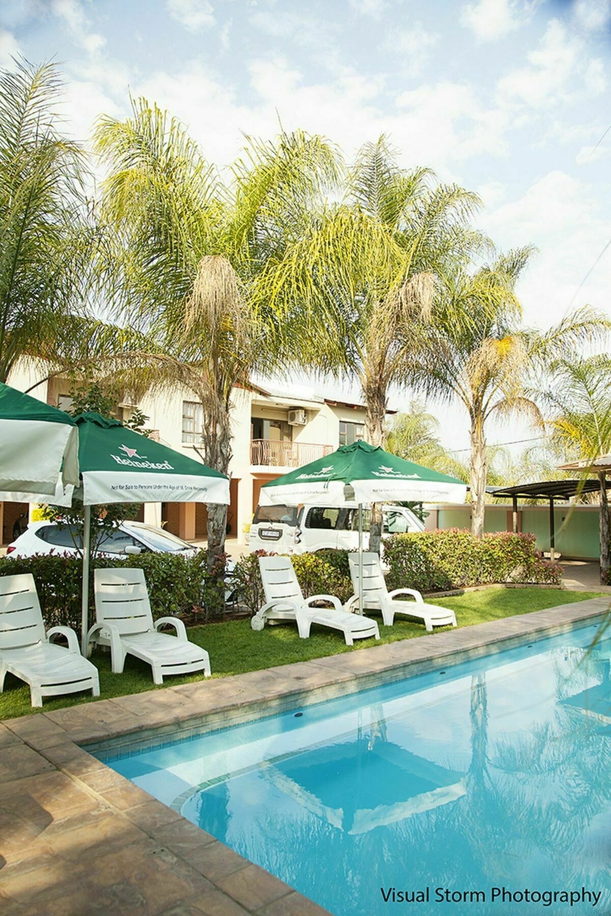 Palm Valley Inn And Day Spa Hartbeespoort Exteriör bild